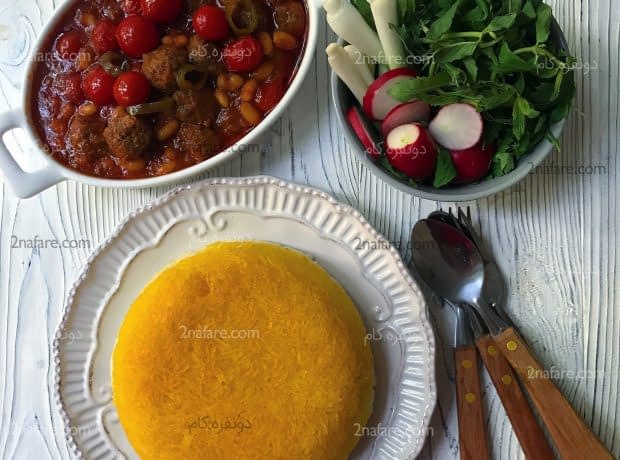 طرز تهیه خورشت لوبیا سفید با کوفته قلقلی خورشت لوبیا سفید و میت بال