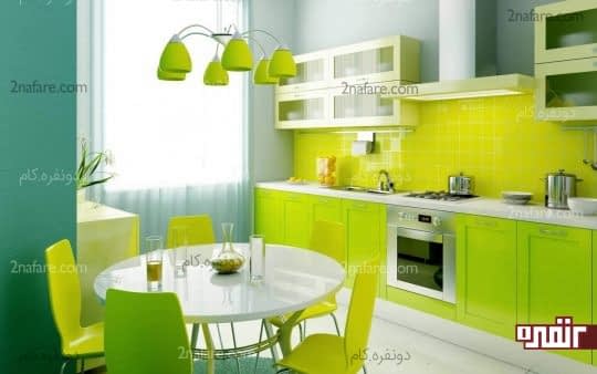 آشپزخونه دو رنگ با مبلمان سبز