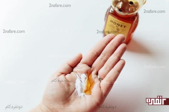 عسل و جوش شیرین برای پاک کردن قوی ترین آرایش
