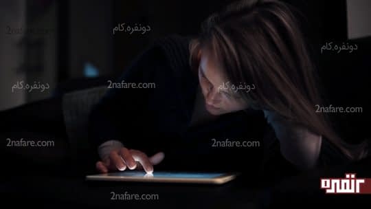 لوازم الکترونیک را از اتاق خواب او حذف کنید