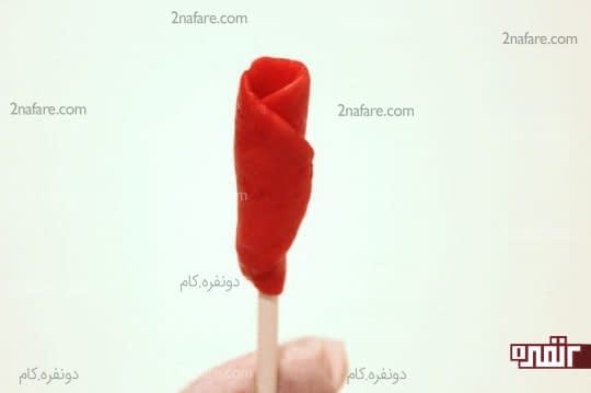 پیچیدن گلبرگ اول دور چوب