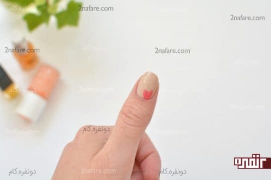 کشیدن یک دایره نامنظم گوشه ناخن