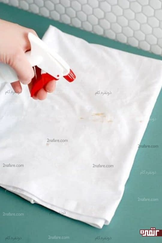 اسپری کردن لکه بر روی لکه ها