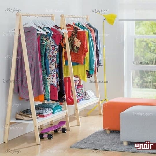 تزیین دکور با استند لباس جادار و جذاب