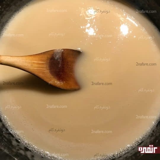 تفت دادن آرد و روغن