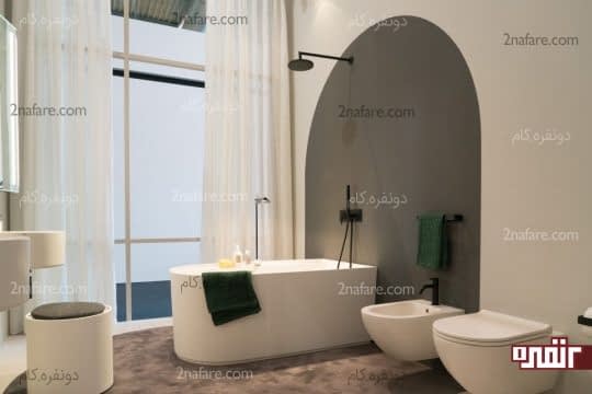 حمام رویایی با پنجره ای بزرگ و نورگیر