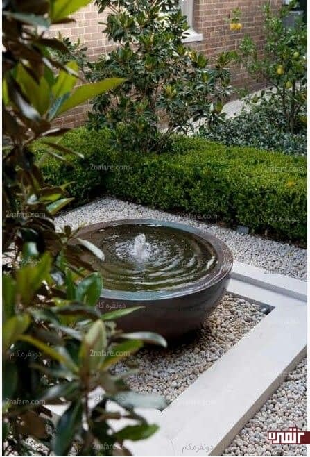 حوض کوچک فواره دار