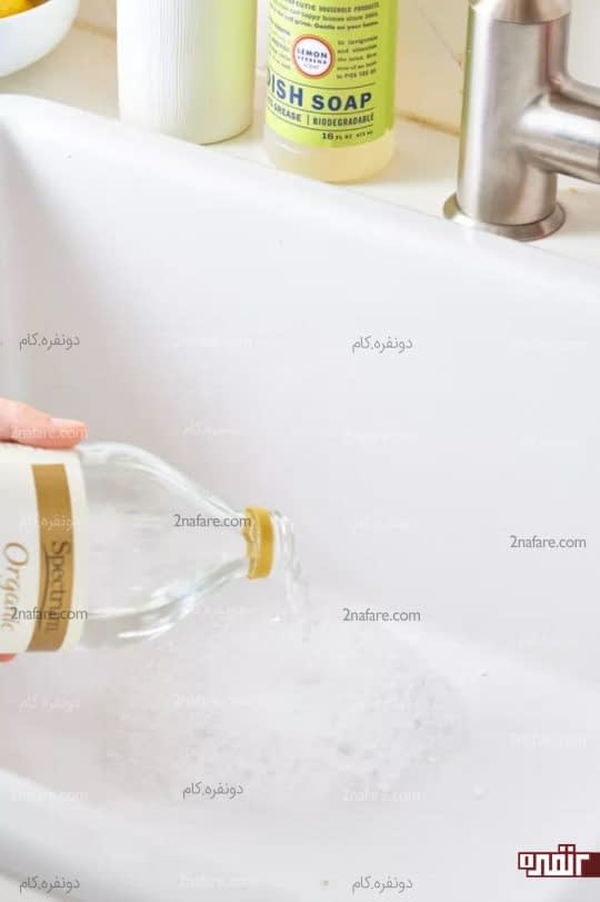 رفع گرفتگی سینک با سرکه و جوش شیرین