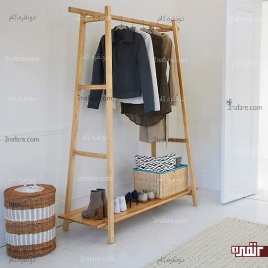 قراردادن قفسه لباس نردبانی در راهروی ورودی