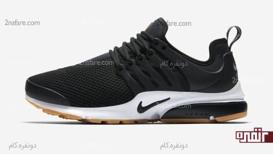 کفش کتونی با رویه ی سوراخ دار برای تابستان