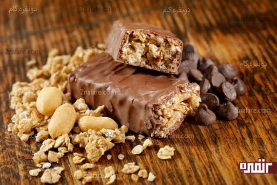 بادام زمینی با روکش شکلاتی