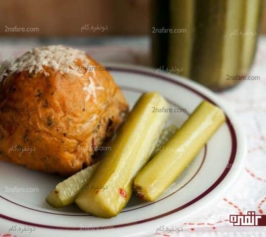 آموزش طرز تهیه خیار شور با تخم شوید