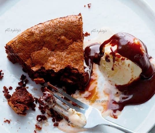 طرز تهیه کیک شکلاتی بدون آرد