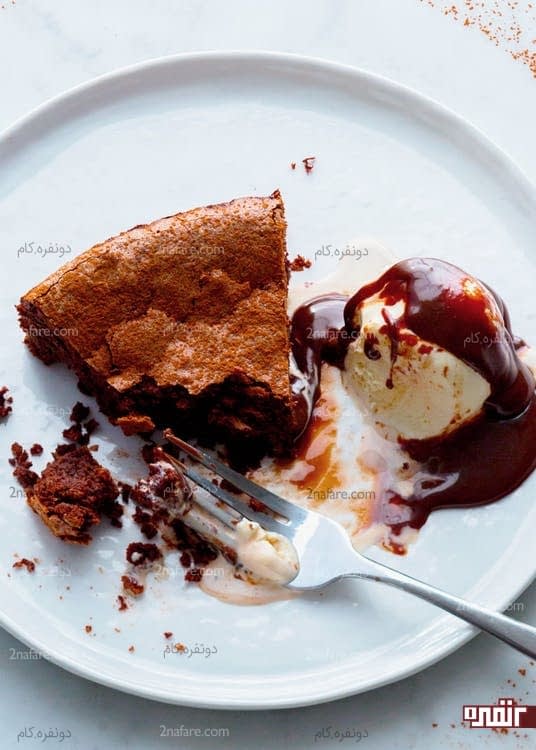 طرز تهیه کیک شکلاتی بدون آرد