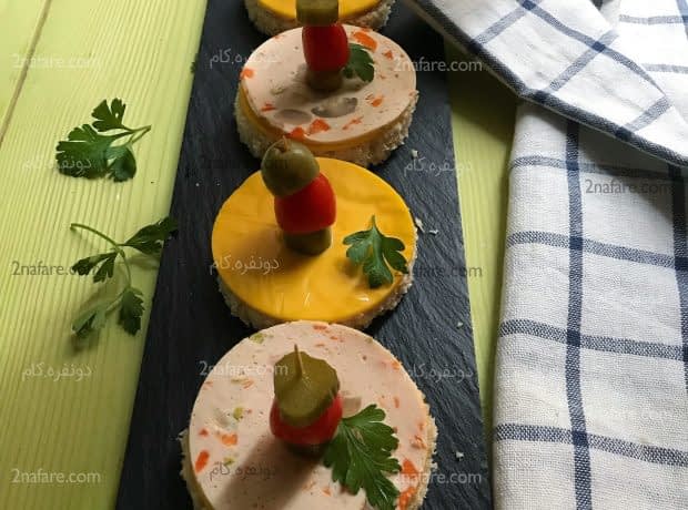 طرز تهیه فینگر فود کالباس و پنیر مرحله به مرحله فینگرفود کالباس و پنیر