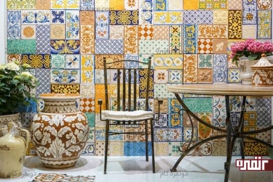 استفاده از کاشی برای تزیین دیوار فضای غذاخوری