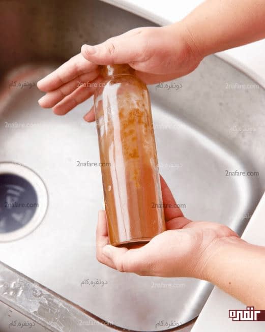 تکان دادن شیشه