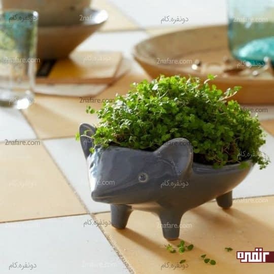 گلدون سفالی با طرح حیوانات