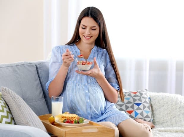 6 راهکار افزایش اشتها در بارداری 6 راهکار مناسب جهت افزایش اشتها در حین بارداری