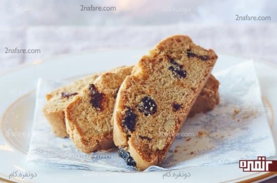 طرز تهیه نان مغزدار