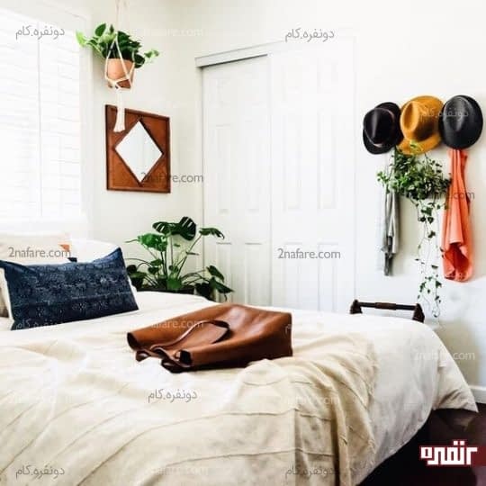 گلدان آویز و آینه چوبی سبک بوهو