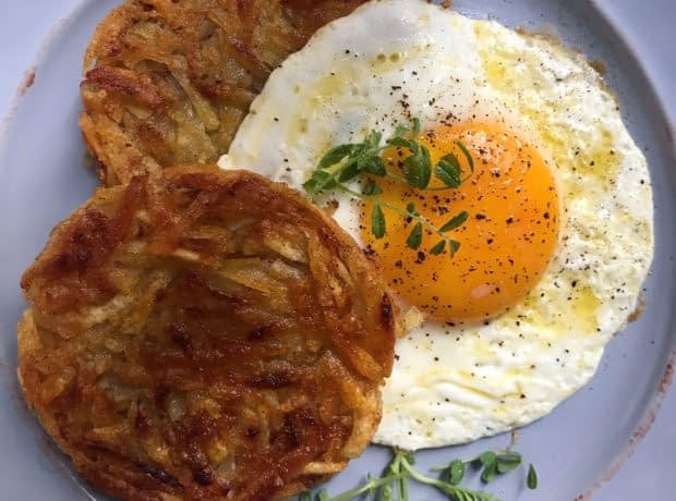 طرز تهیه هش براون/رنده سیب زمینی سرخ شده هش براون