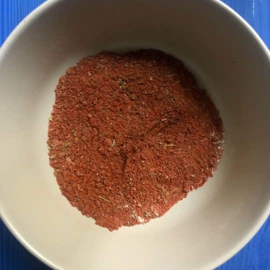 مخلوط کردن ادویه ها