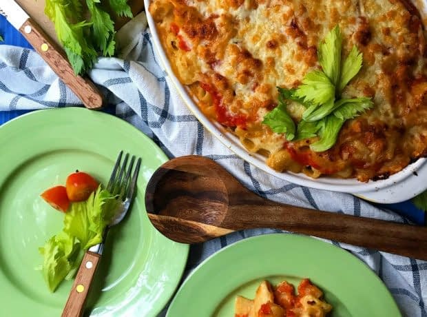 طرز تهیه پاستا گوجه فرنگی و پنیر پاستا گوجه فرنگی
