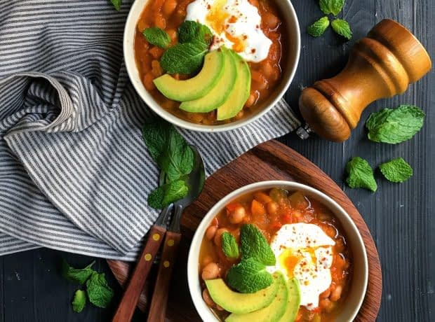 طرز تهیه خوراک لوبیا چیتی و سبزیجات مرحله به مرحله خوراک لوبیا و سبزیجات