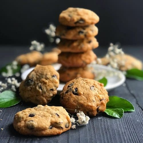 chocolate chips cookie