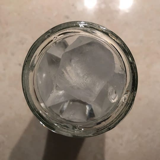 اضافه کردن یخ