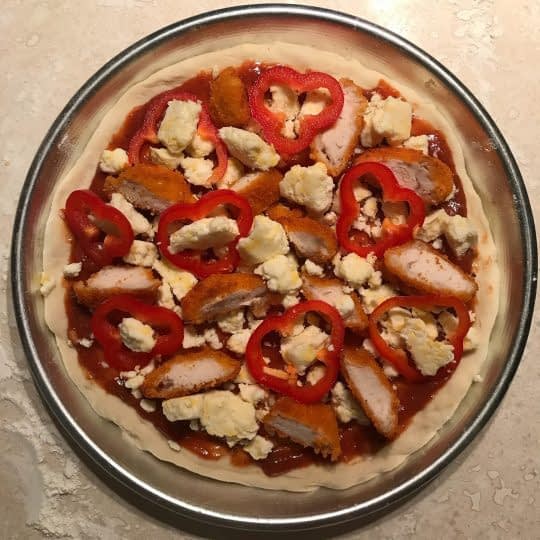  پیتزای مرغ سوخاری