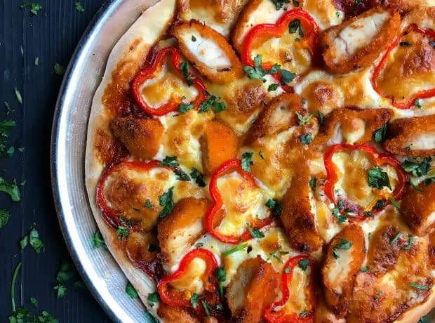 طرز تهیه پیتزا مرغ سوخاری مرحله به مرحله fried chicken pizza