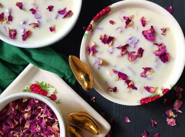طرز تهیه فرنی گل سرخ دسر مجلسی ساده red flower custard