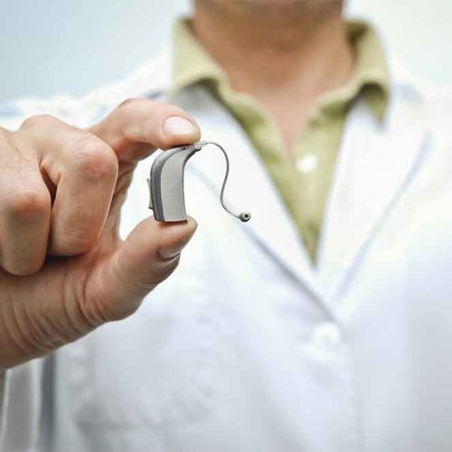متخصص کم شنوایی و ناشنوایی